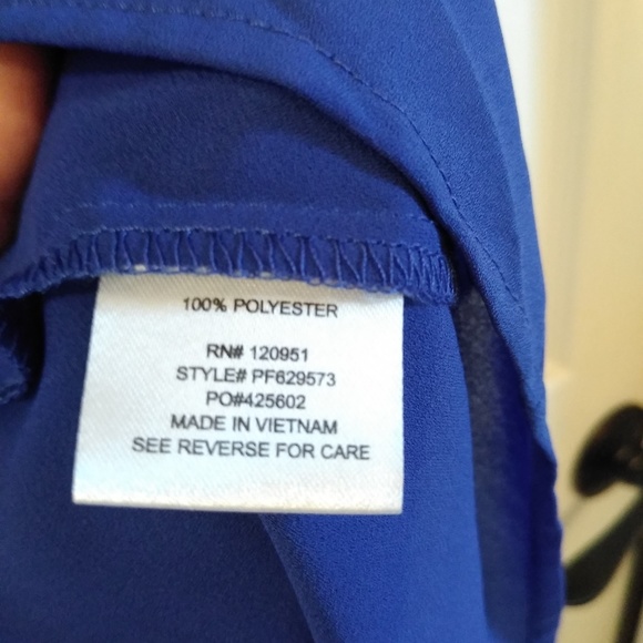 Sleeveless blouse - Picture 4 of 6